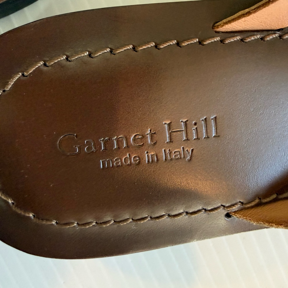 GARNET HILL Gold Sandals - Picture 6 of 10